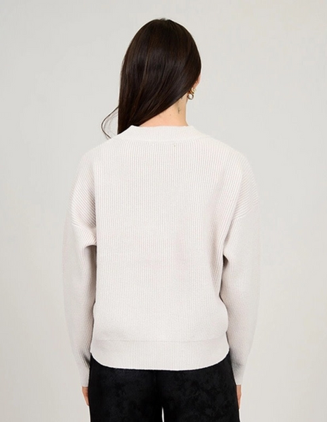 Manuela Long Sleeve V-Neck Pullover