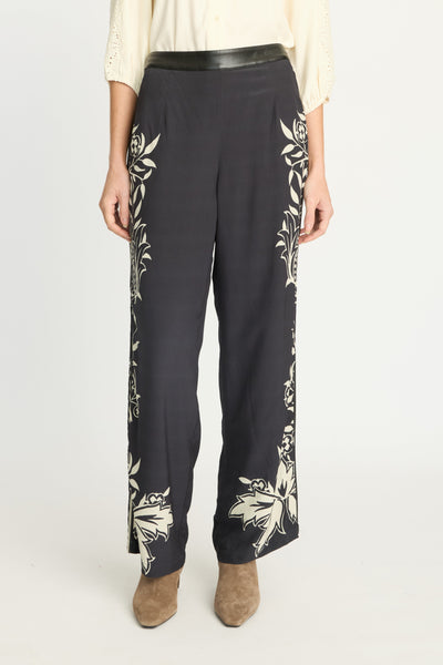 Maxine Pant in Safari Garden