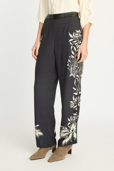 Maxine Pant in Safari Garden