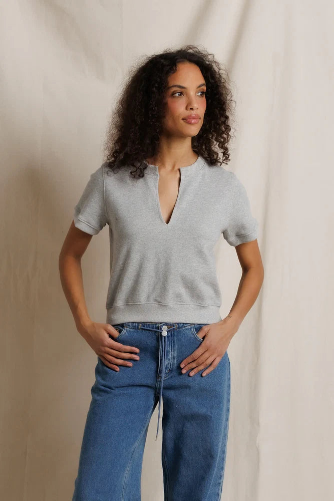 CLEO V Neck SS Sweatshirt