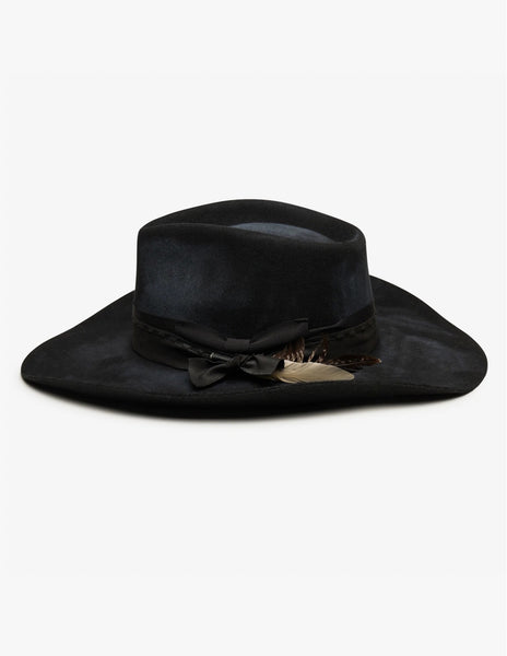 Yellowstone in Black