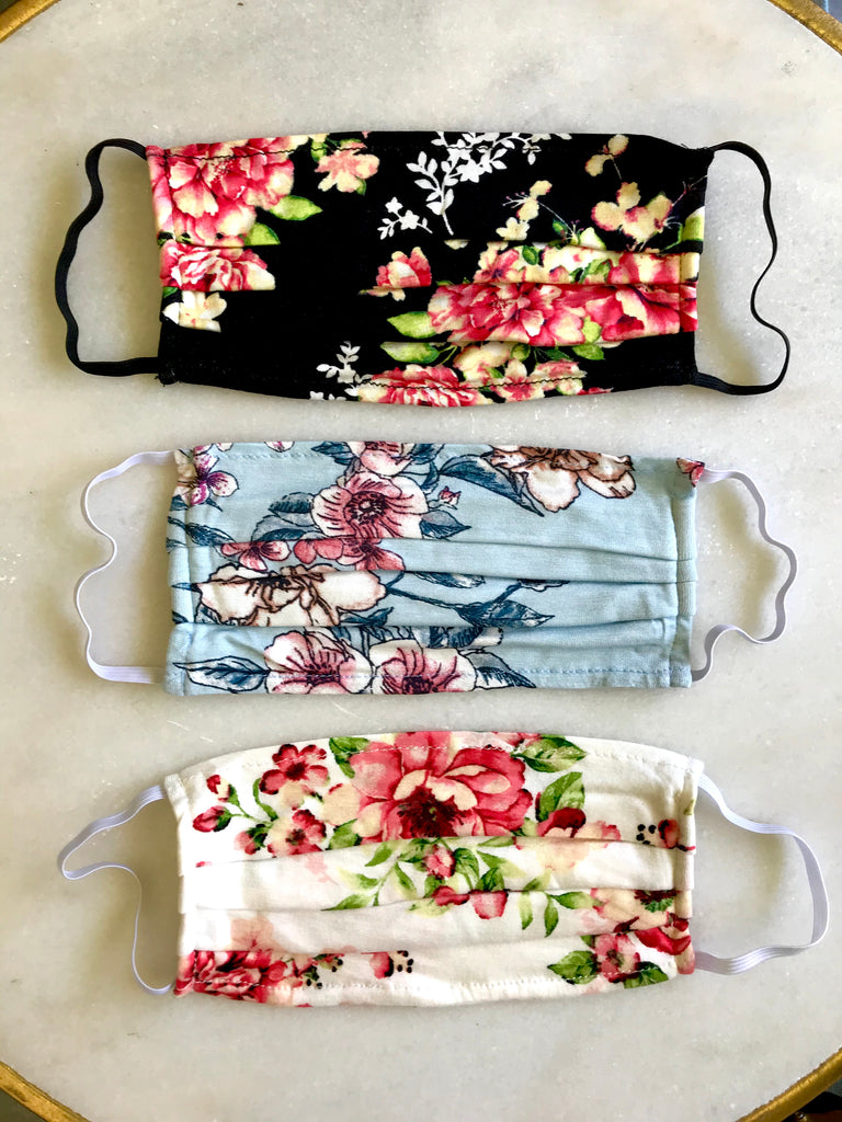 Face Mask in White Floral
